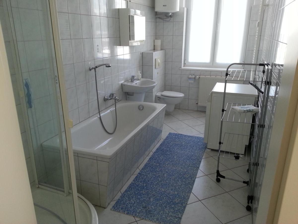 Grosse Wohnung Nossentiner Huette ภายนอก รูปภาพ